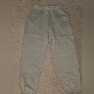 Comfrt Travel Essentials Sweatpants Bark New With Tags Large